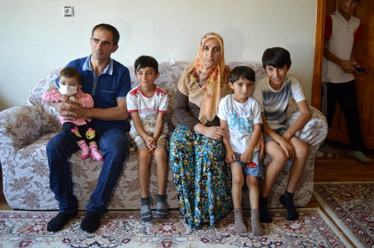İlk nakli başarısız olan Asel bebek, tedavisine devam etmek için yardım bekliyor