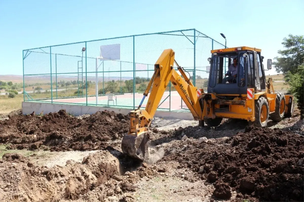 İnönü Belediyesi\'nden spor tesislerinde altyapı ve çevre düzenlemesi