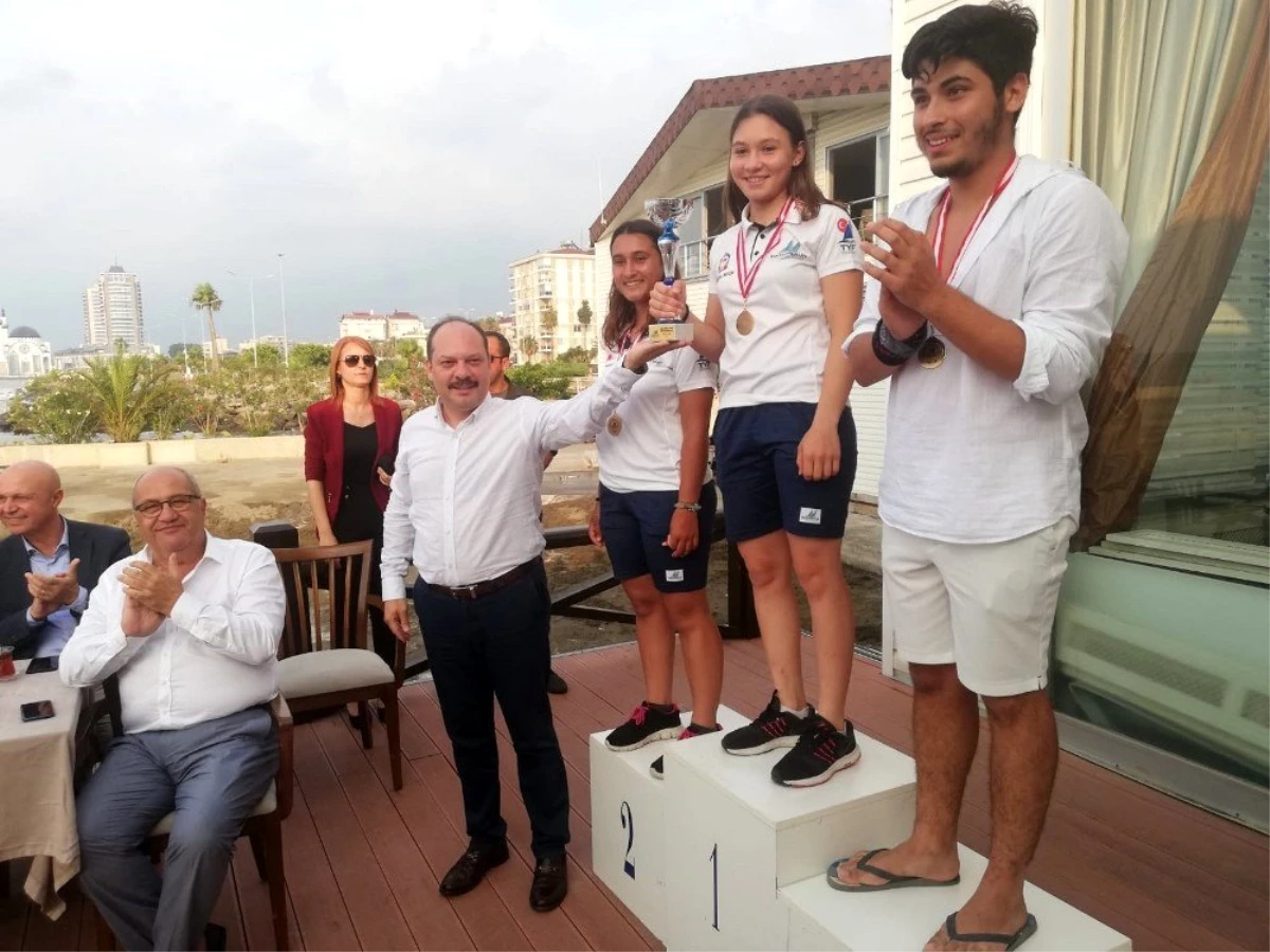 İskenderun\'da Sahil Güvenlik Yelken Kupası Şampiyonası düzenlendi