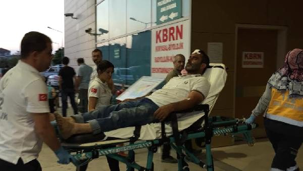 Kasa taşıması yüzünden tartışan iki kardeş, demir çubuk ve tornavidayla birbirine saldırdı