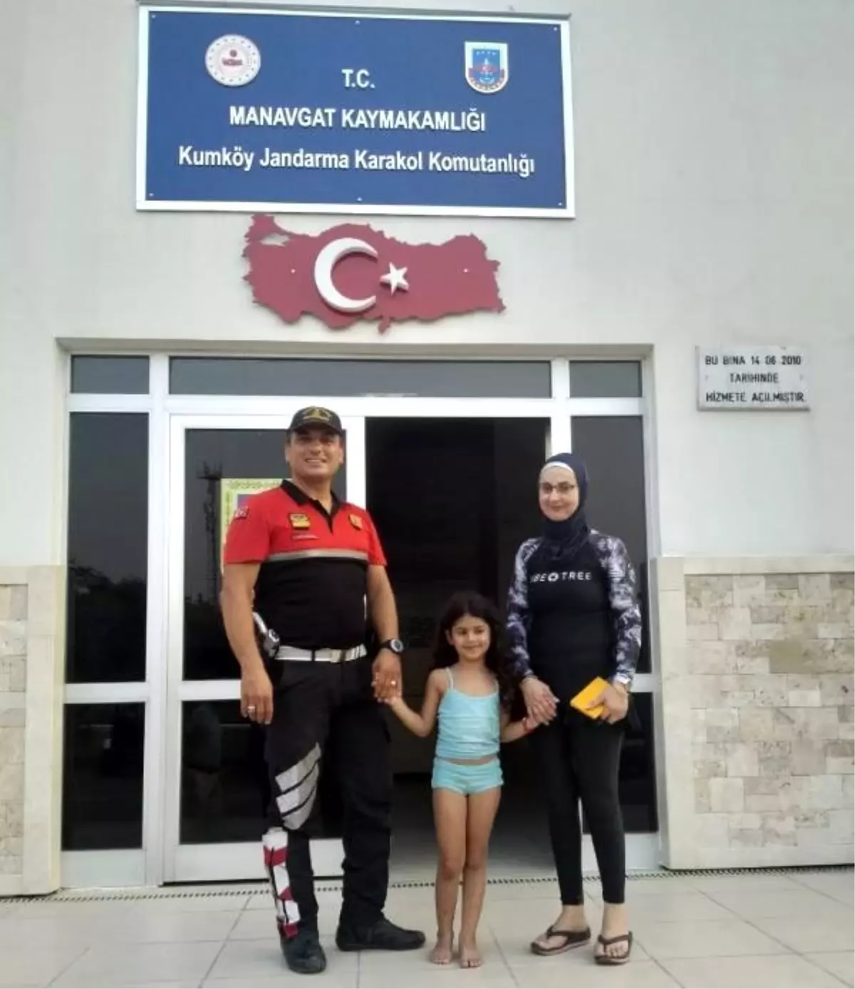 Kaybolan Filistinli kız çocuğu, jandarma tarafından bulunup, annesine teslim edildi