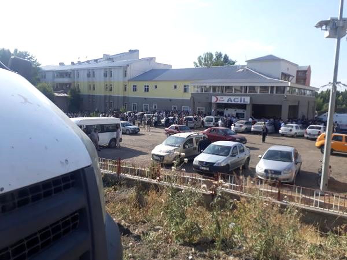 Murat Nehri\'ne giren 4 çocuk boğuldu, 2\'si kayboldu