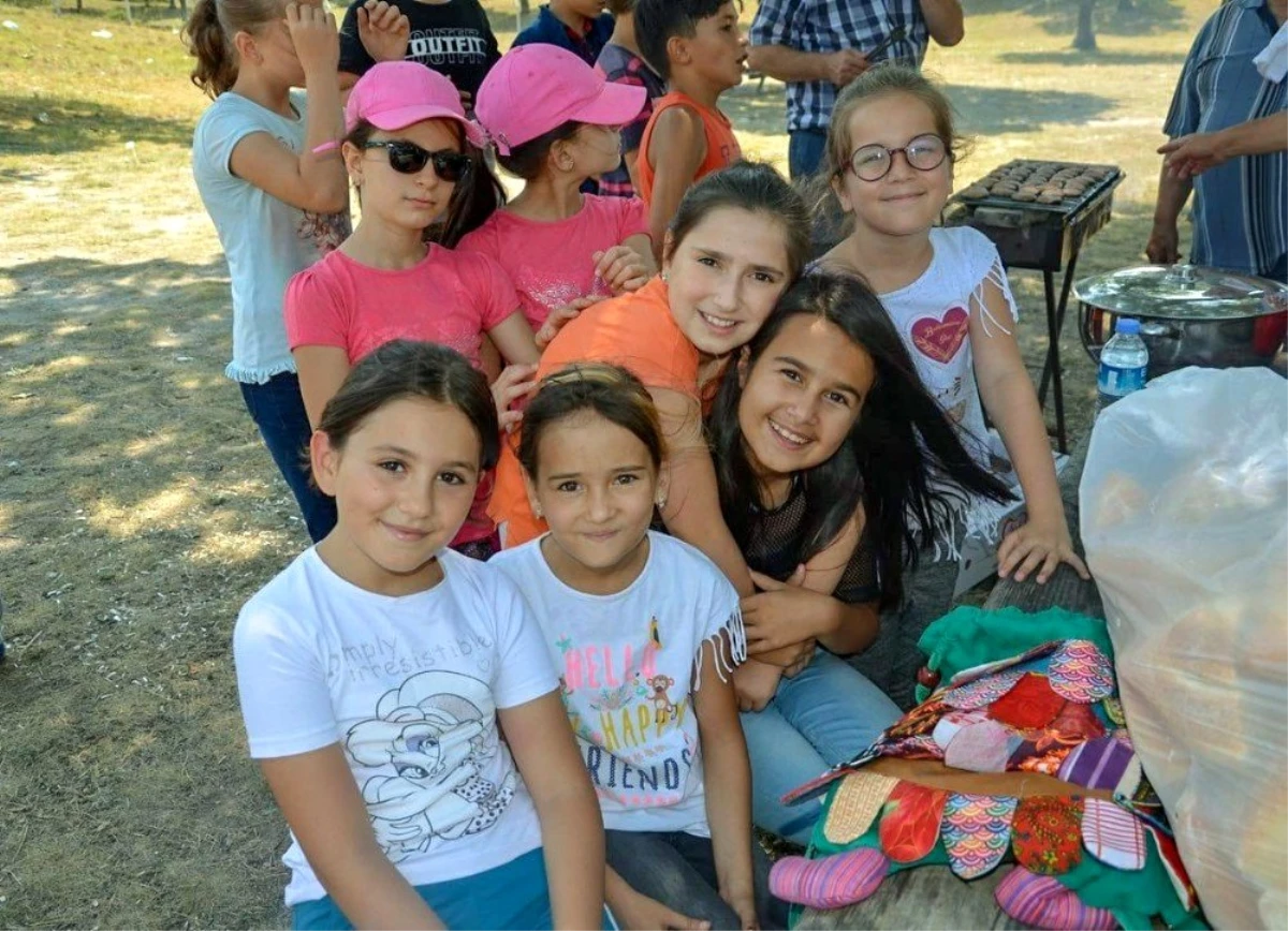 Seyitgazi Kırka\'da Yaz Kur\'an Kursu öğrencileri piknik yaptı