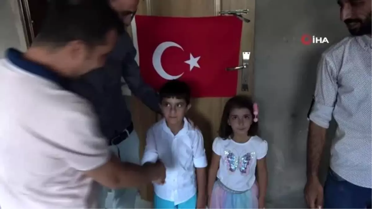 Suriyeli küçük kardeşlerin Türkiye sevgisi