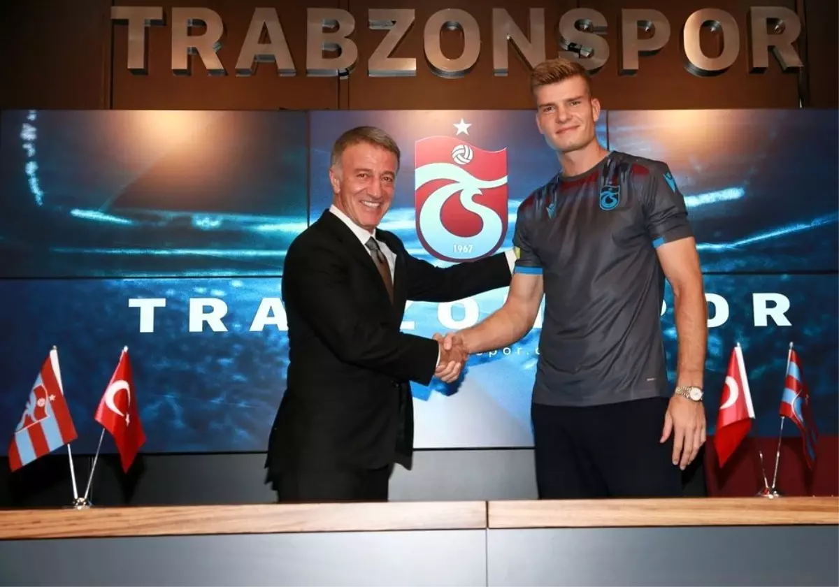 Alexander Sörloth 2+2 yıllığına Trabzonspor\'da