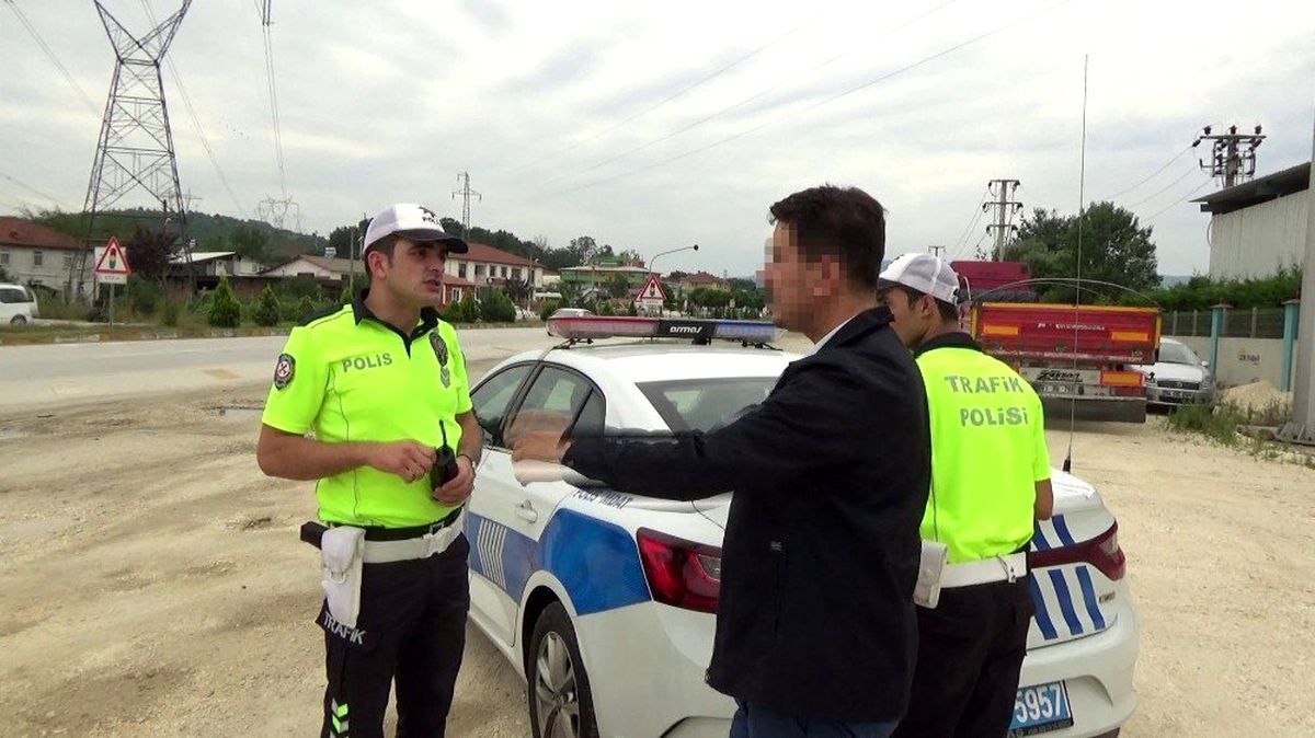 Aşırı hız yapan sürücüden ilginç savunma