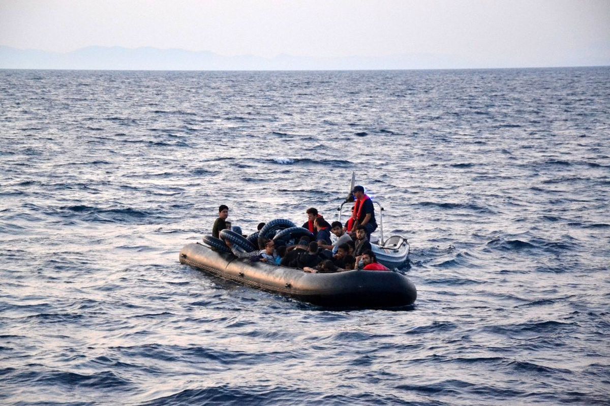 Enez açıklarında 36 düzensiz göçmen yakalandı