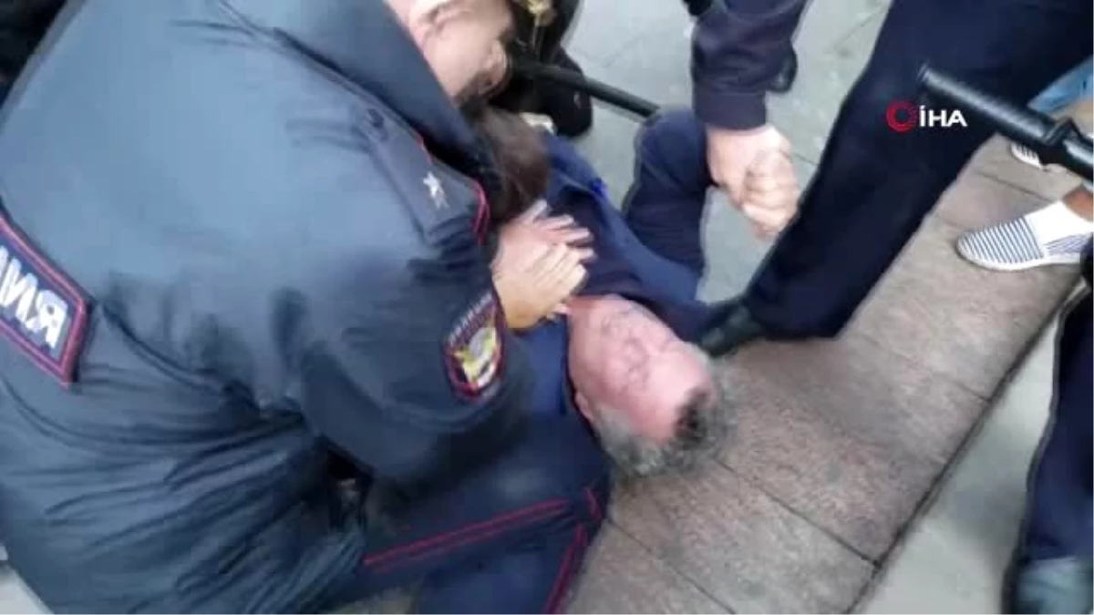 (MOSKOVA)- Moskova Protestolarında Gözaltı Sayısı 600\'e Yükseldi