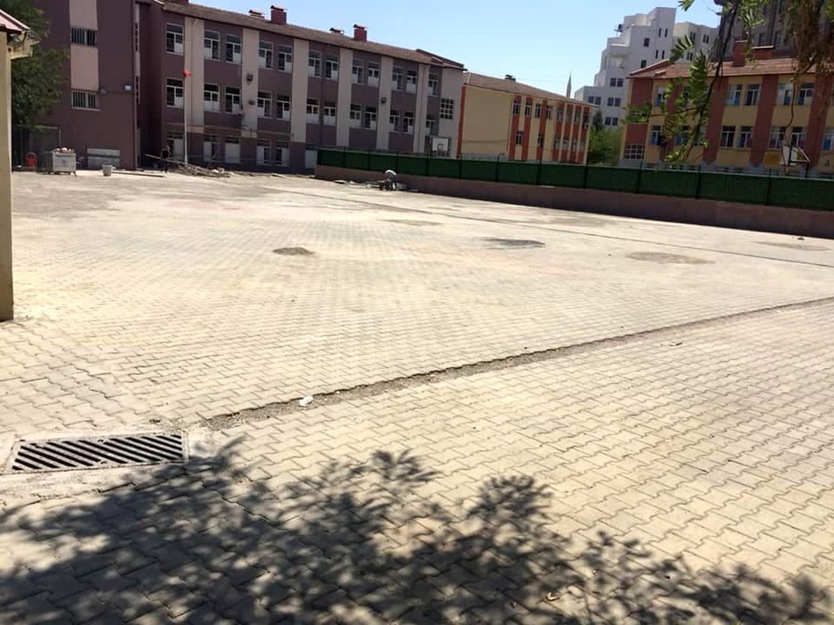 Öğretmen ve veliler istedi Başkan Beyoğlu yerine getirdi