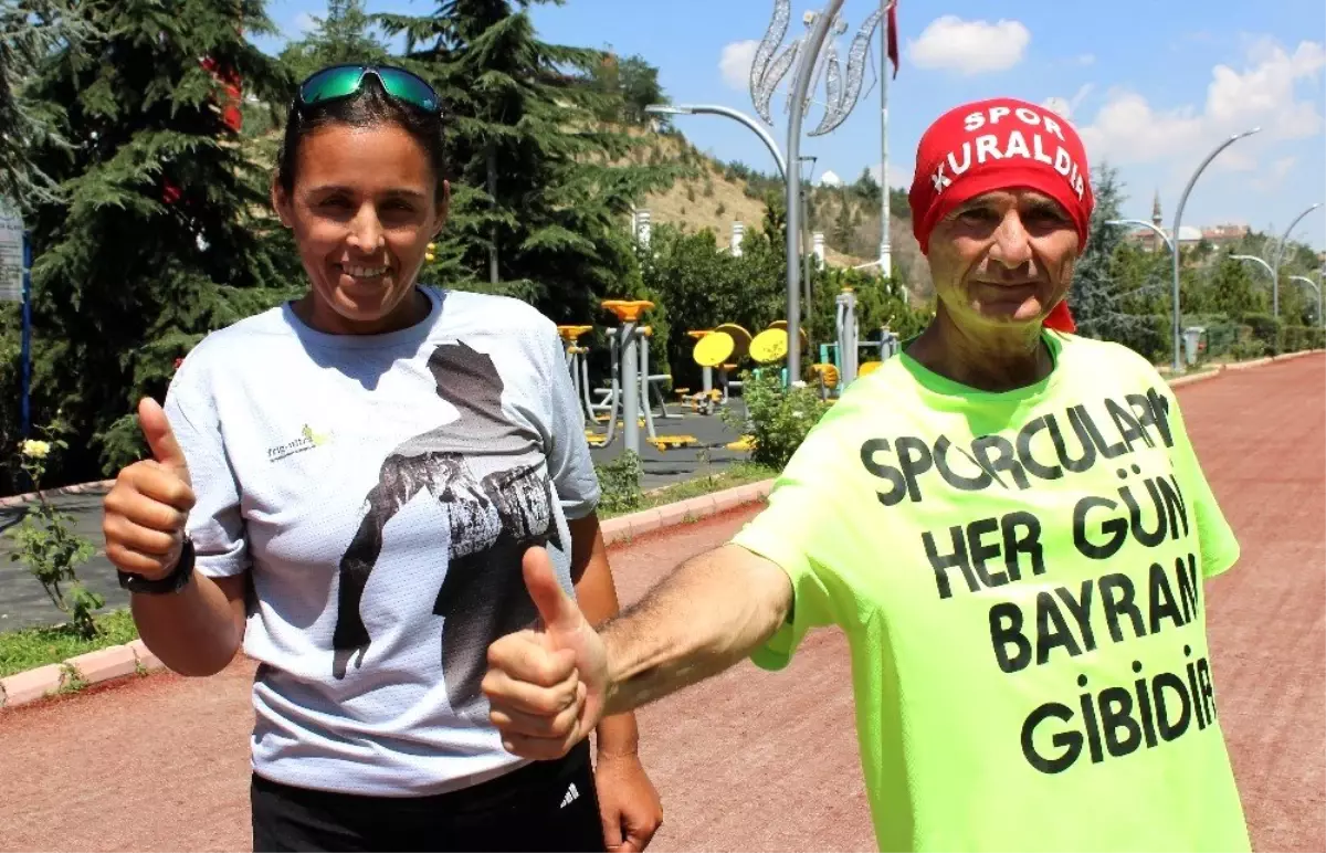 (Özel Haber) Türk kadın maratoncunun hedefi Kalahari Çölü\'nde koşmak
