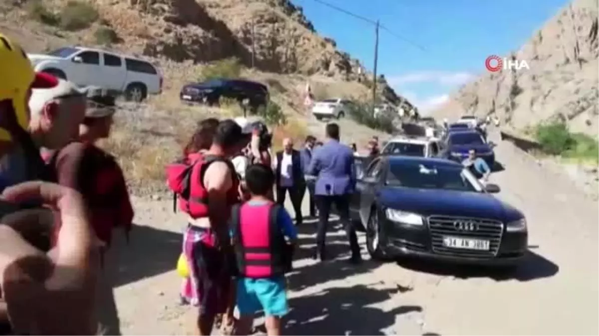 Son Başbakan Binali Yıldırım, Erzincan\'da rafting yaptı