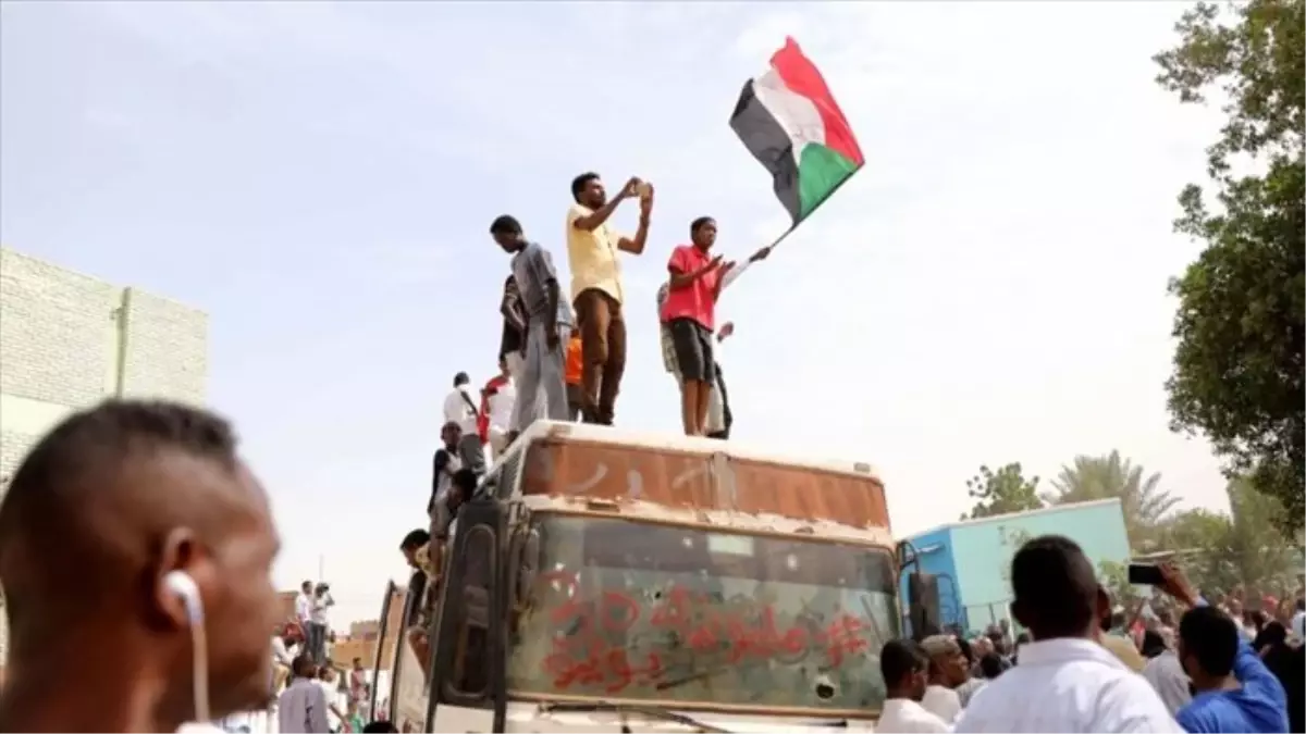 Sudan\'da ortak geçiş yönetiminin ön anlaşması imzalandı