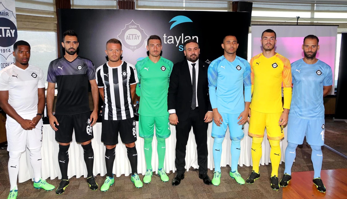 Altay yeni formalarını tanıttı