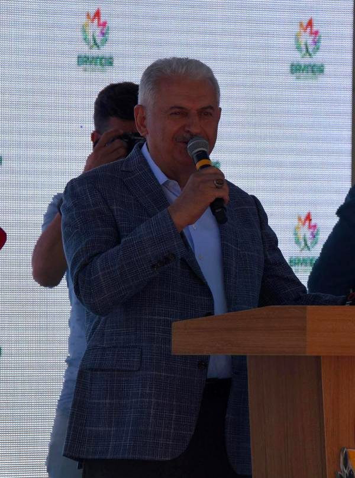 Binali Yıldırım: Ülkemizin kalkınması için yapacak çok işimiz var