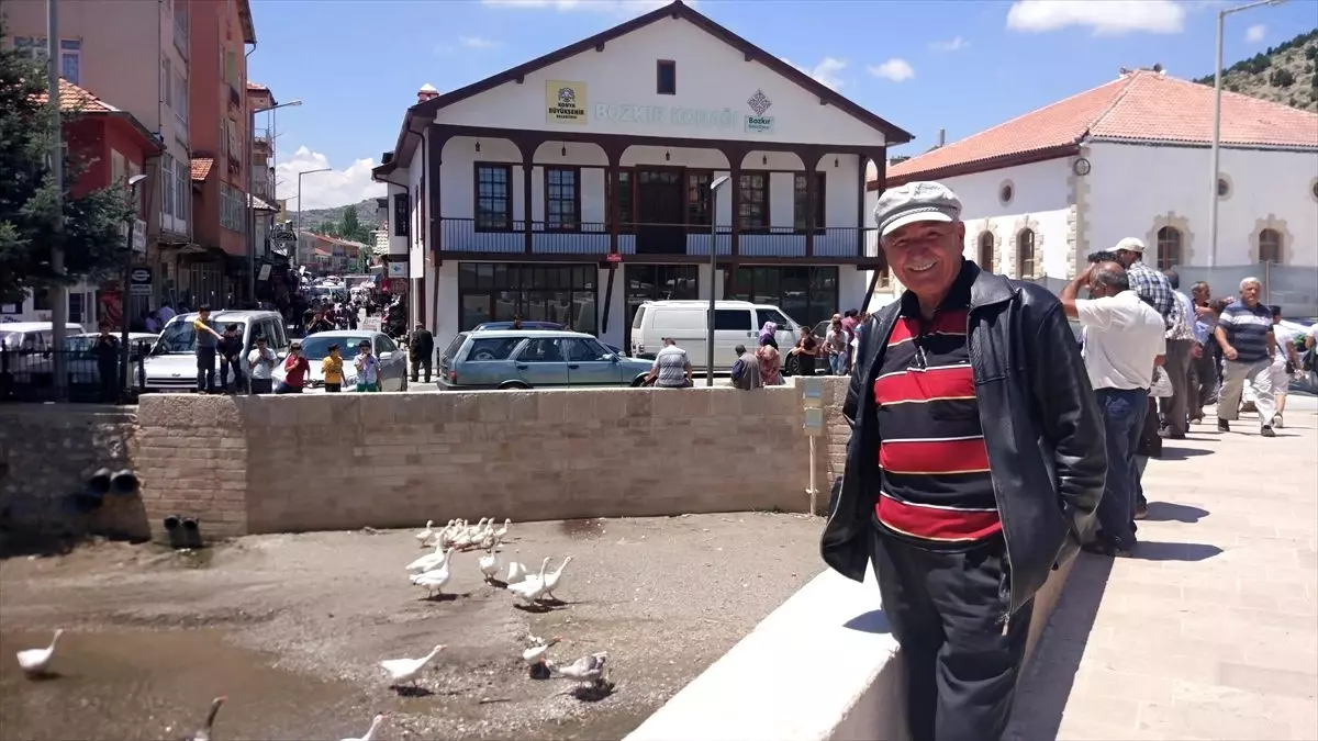 Bozkır Çarşamba Çayına 15 kaz bırakıldı