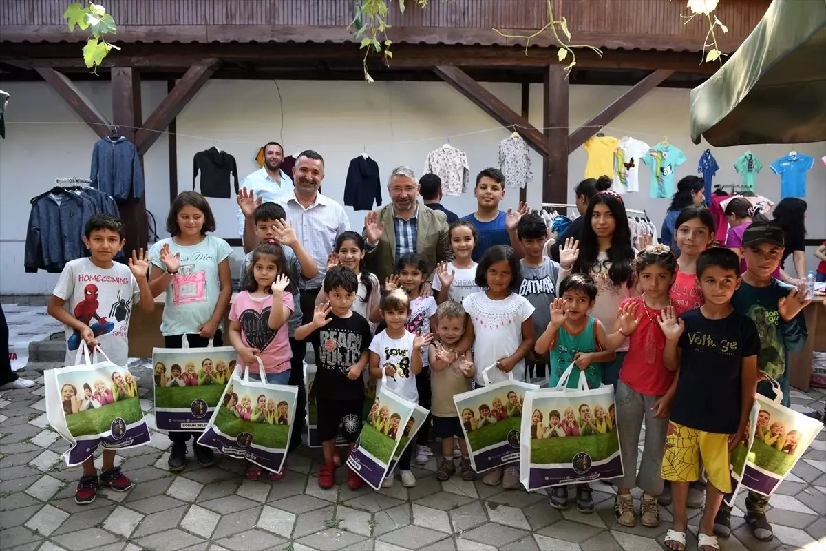 Çorum Belediyesinden 571 çocuğa bayramlık kıyafet