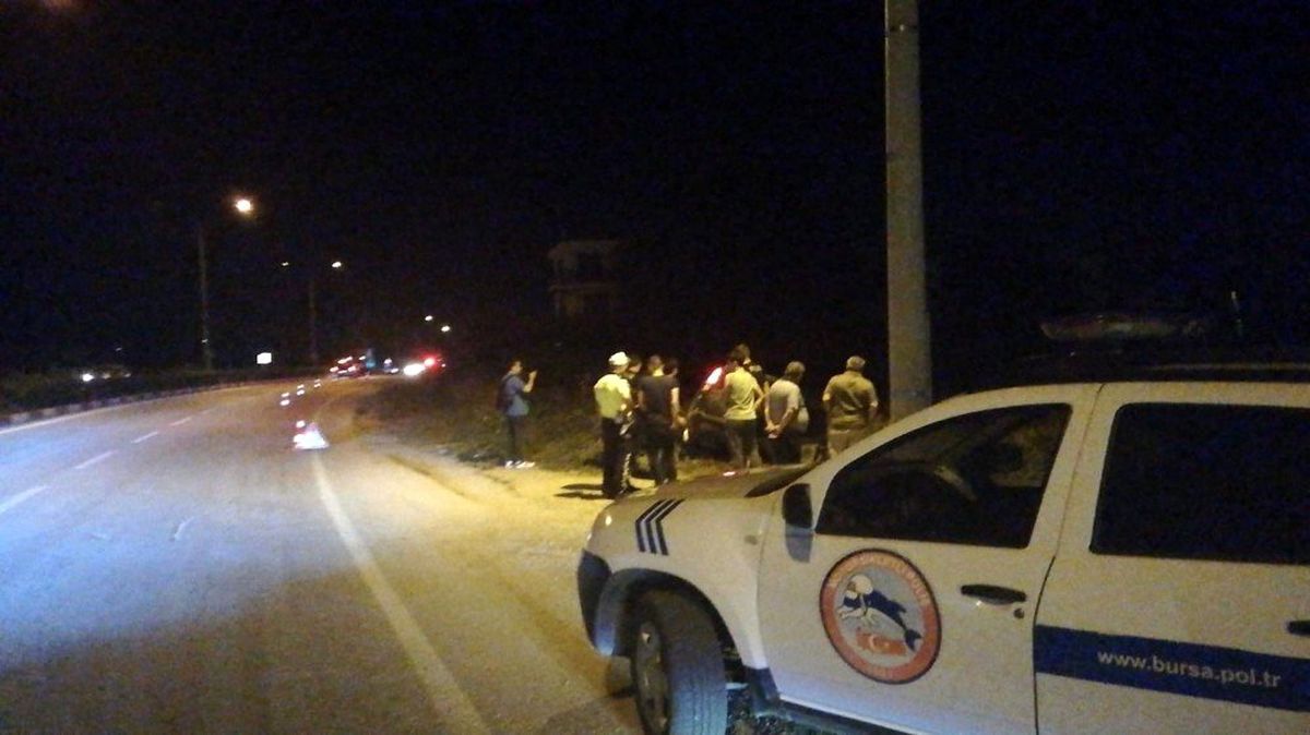 Ehliyetsiz sürücü panik yapınca olanlar oldu