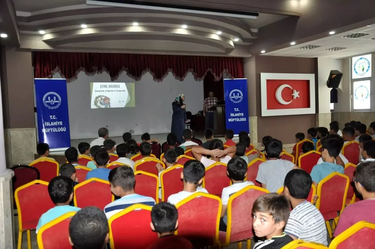 İslahiye\'de yaz kuran kursu öğrencilerine yönelik seminer