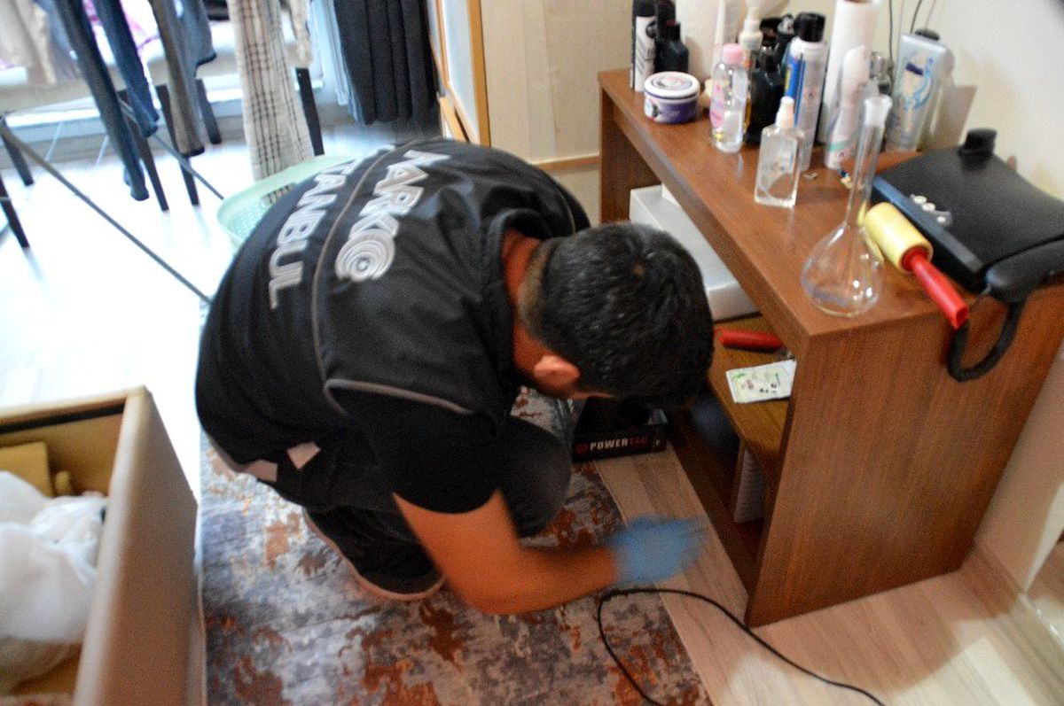İstanbul genelinde gerçekleştirilen narkotik operasyonunda 20 kişi gözaltına alındı
