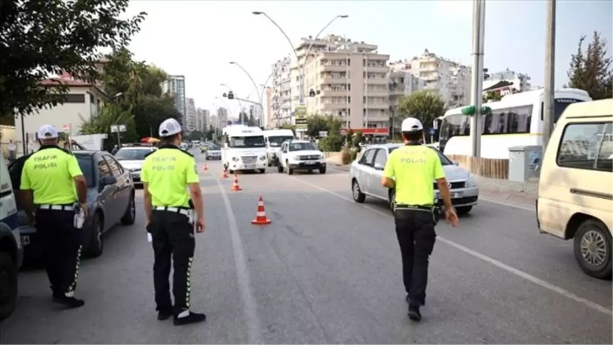 Kurban Bayramı\'nda 116 bin 236 trafik personeli görev yapacak