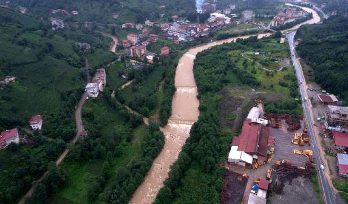 Rize\'de selde kaybolan kişi aranıyor