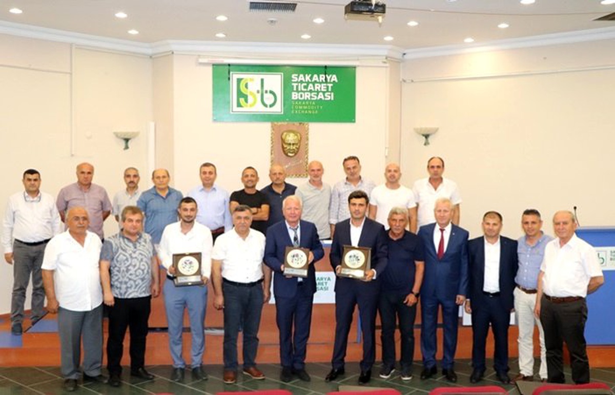 Sakarya Ticaret Borsası plaket töreni düzenledi