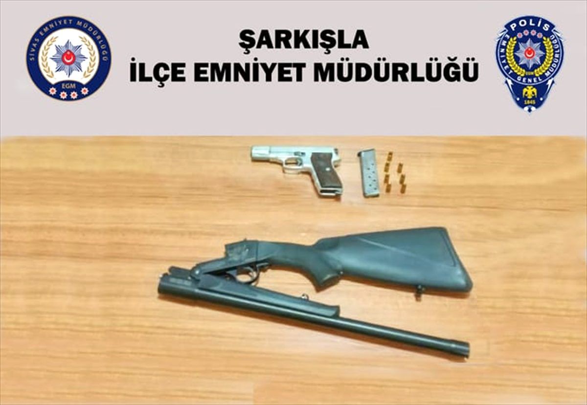 Şarkışla\'da uyuşturucu ve kaçakçılıkla mücadele