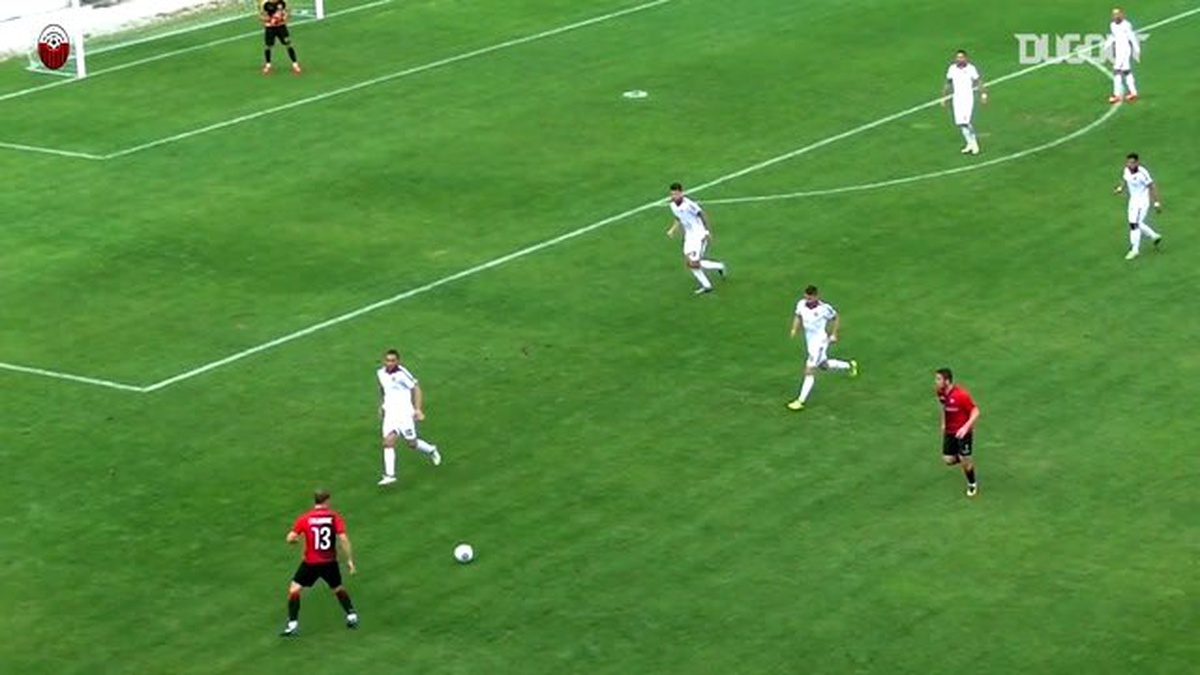 Takım Golleri: İzair Emini Akan Hareketi Bitirdi