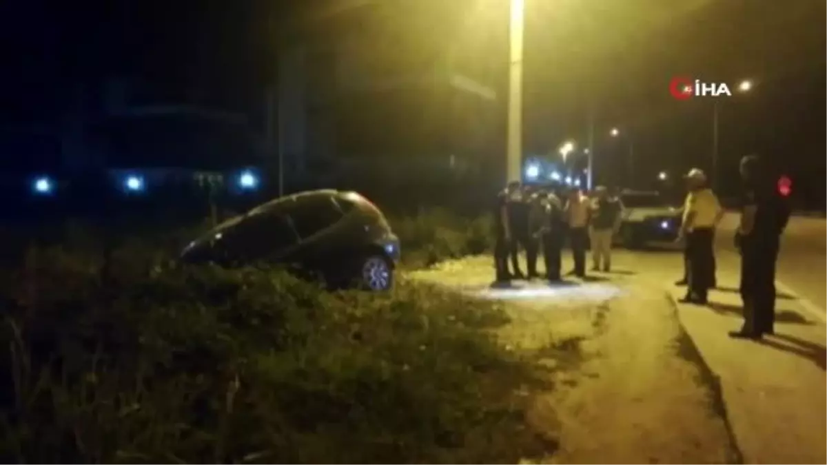 Uygulamayı gören sürücü panik yapınca otomobiliyle tarlaya uçtu