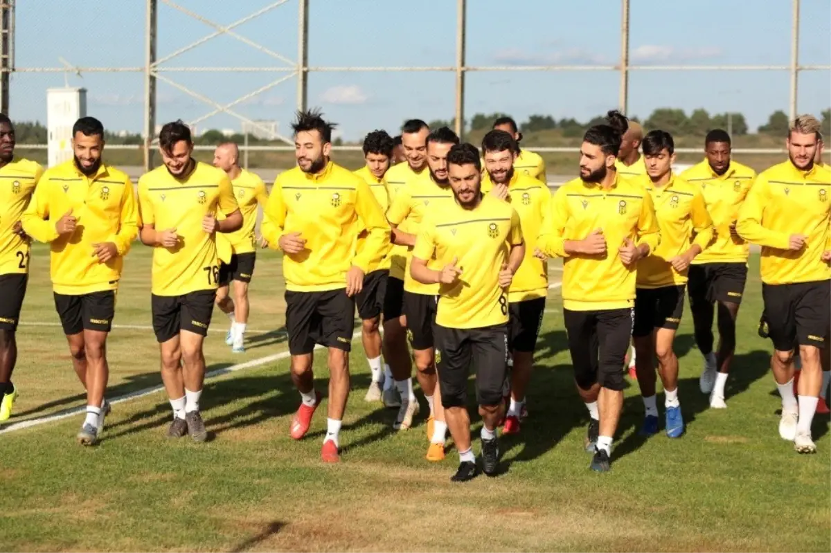 Yeni Malatyaspor Partizan maçı kadrosunu UEFA\'ya bildirdi