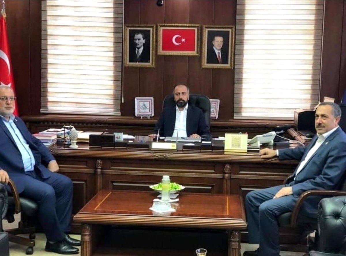 AK Parti milletvekillerinden Rektör Şevli\'ye ziyaret