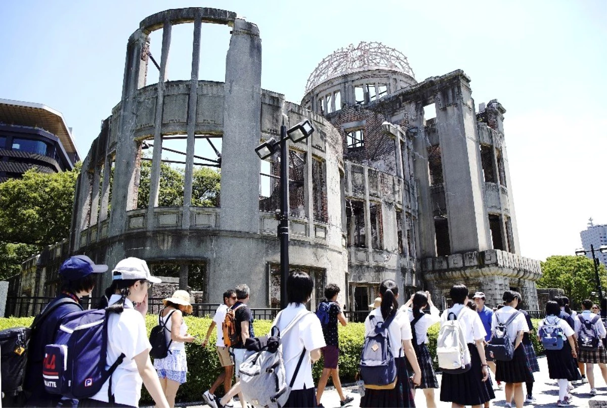 Atom bombası kurbanları Hiroşima\'da anıldı