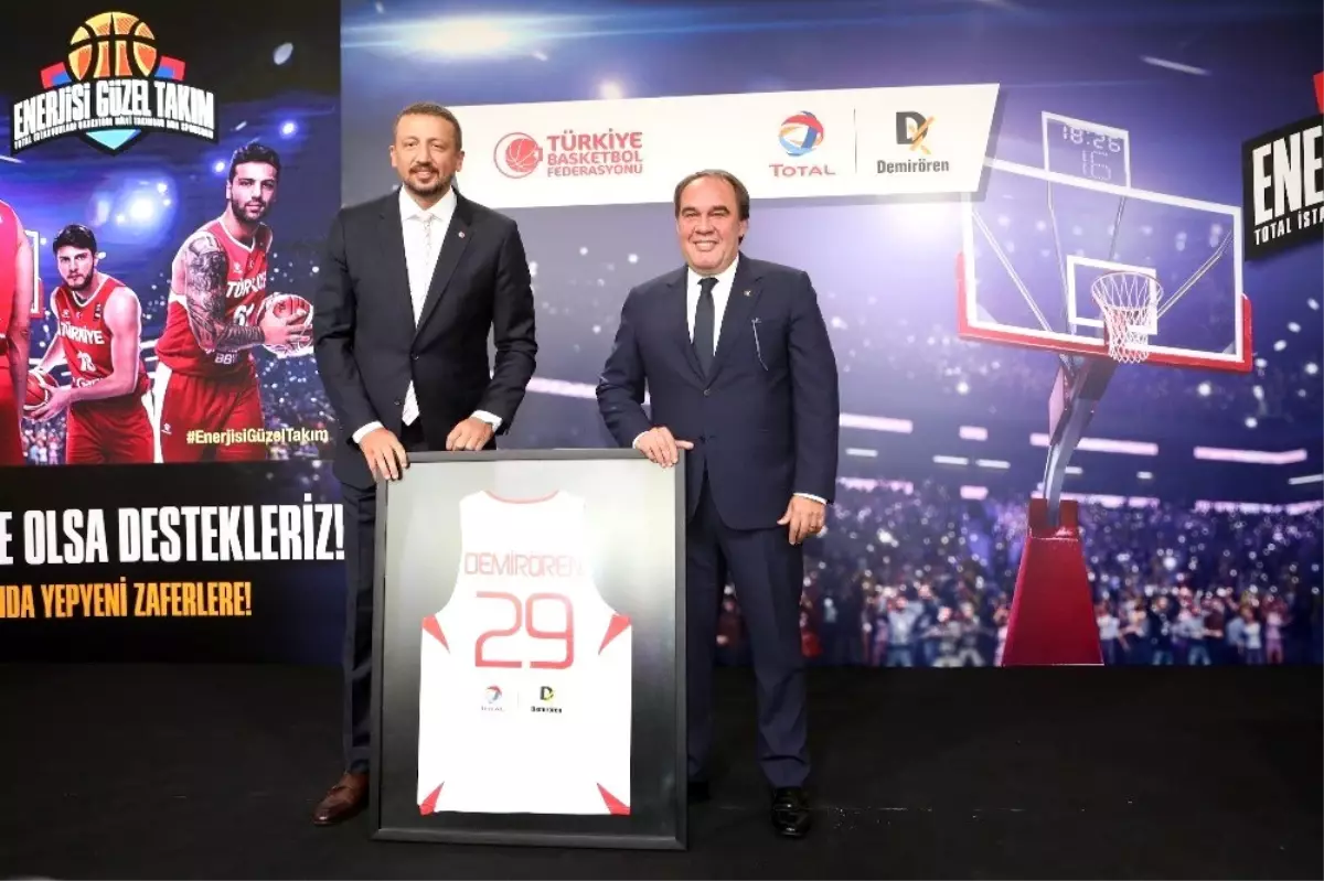 Basketbol Milli Takımları\'na yeni sponsor