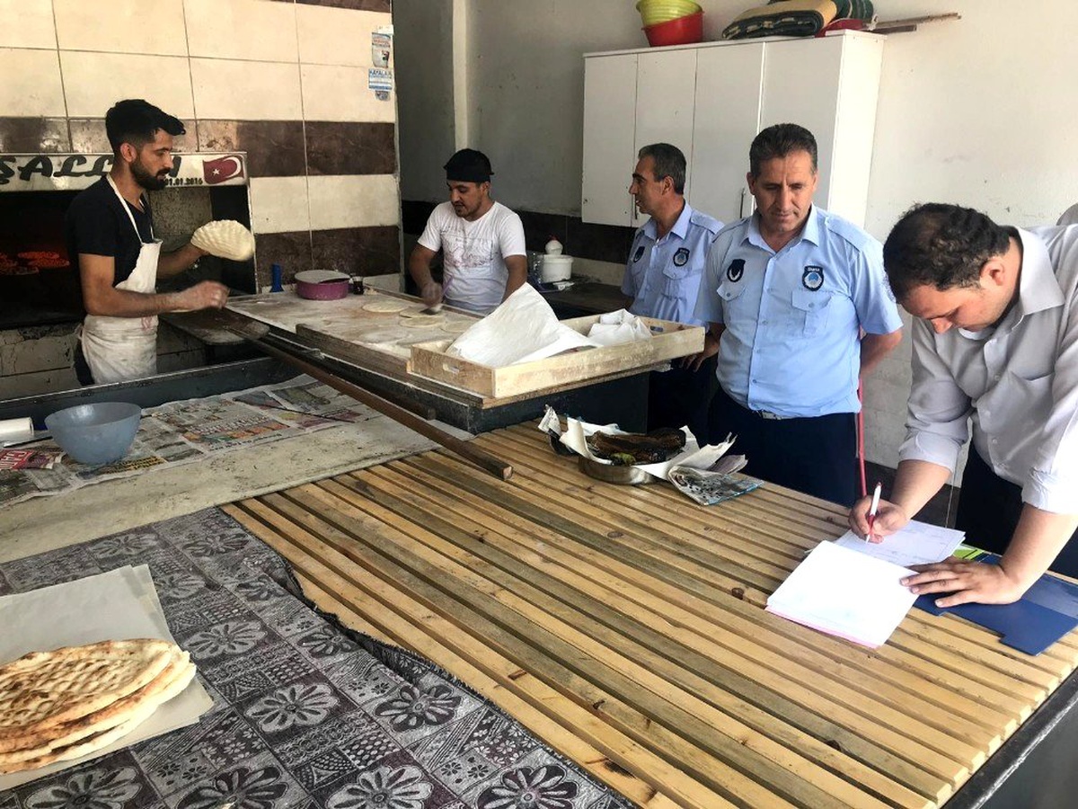 Besni\'de zabıta ekipleri fırın denetimlerini sürdürüyor