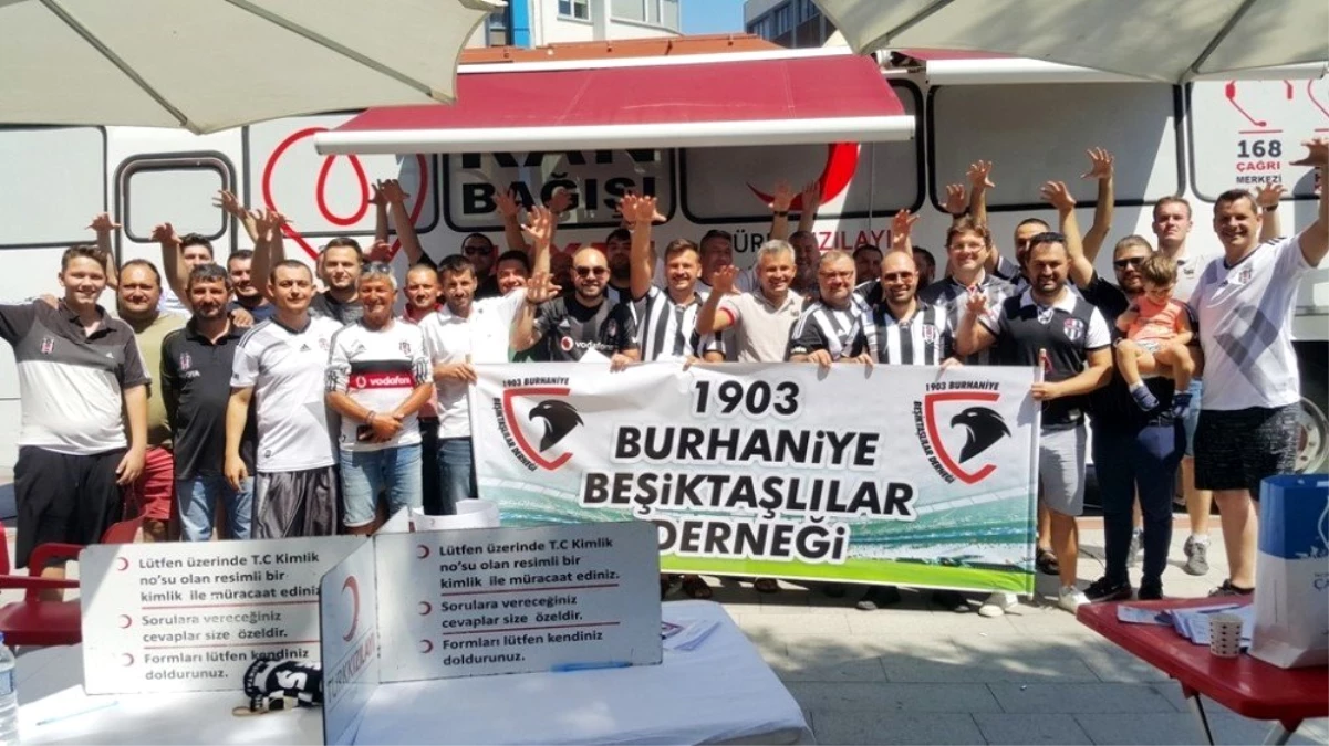 Burhaniye\'de Beşiktaşlılar kan bağışında bulundu