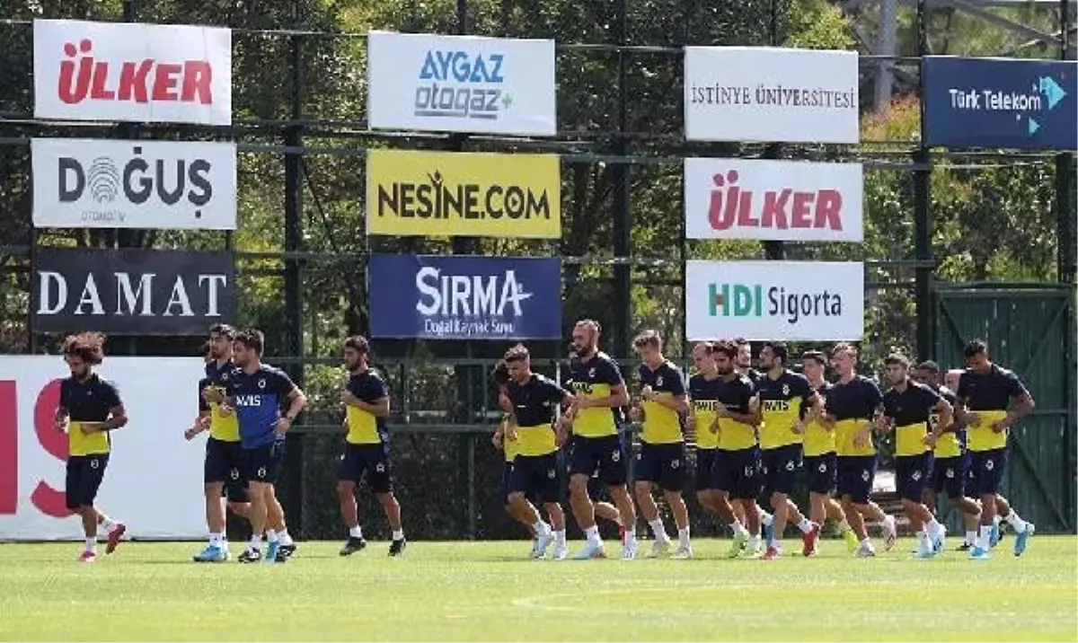 Fenerbahçe hazırlıklarına devam etti