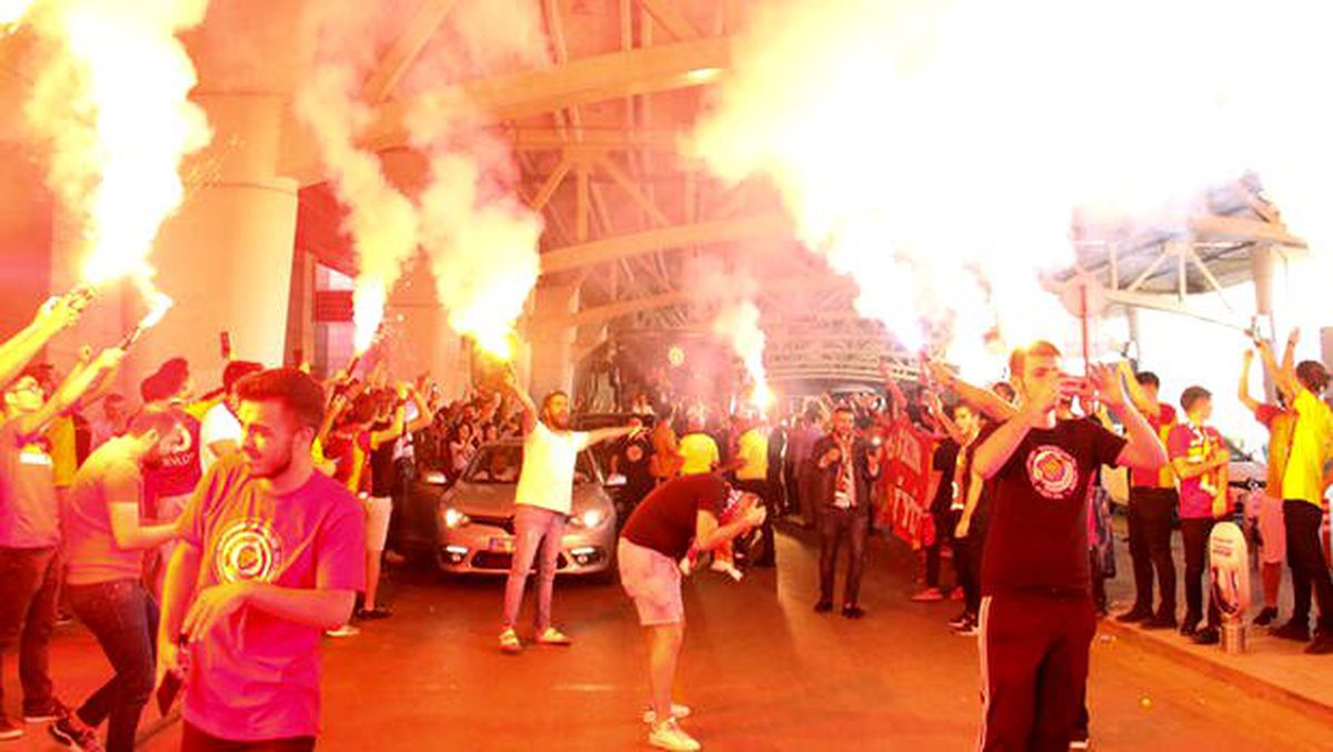 Galatasaray\'a Ankara\'da coşkulu karşılama