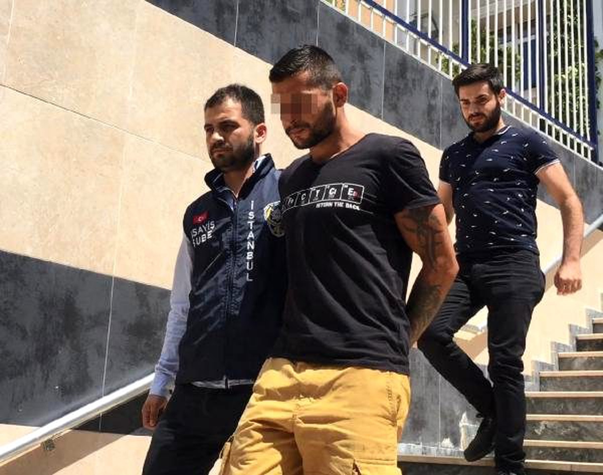 İş adamının filmleri aratmayan planı kamerada; Soygun sahte kaza gerçek