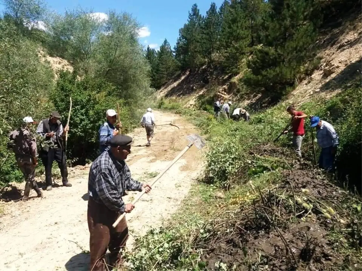 Sulama kanallarının temizliği imece usulü tamamlandı