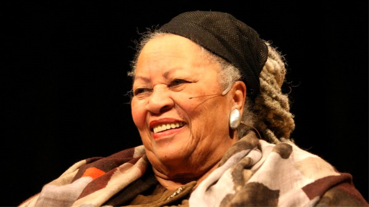 Toni Morrison - Nobel Edebiyat Ödülü\'nü kazanan ilk Afrika kökenli Amerikalı yazar öldü