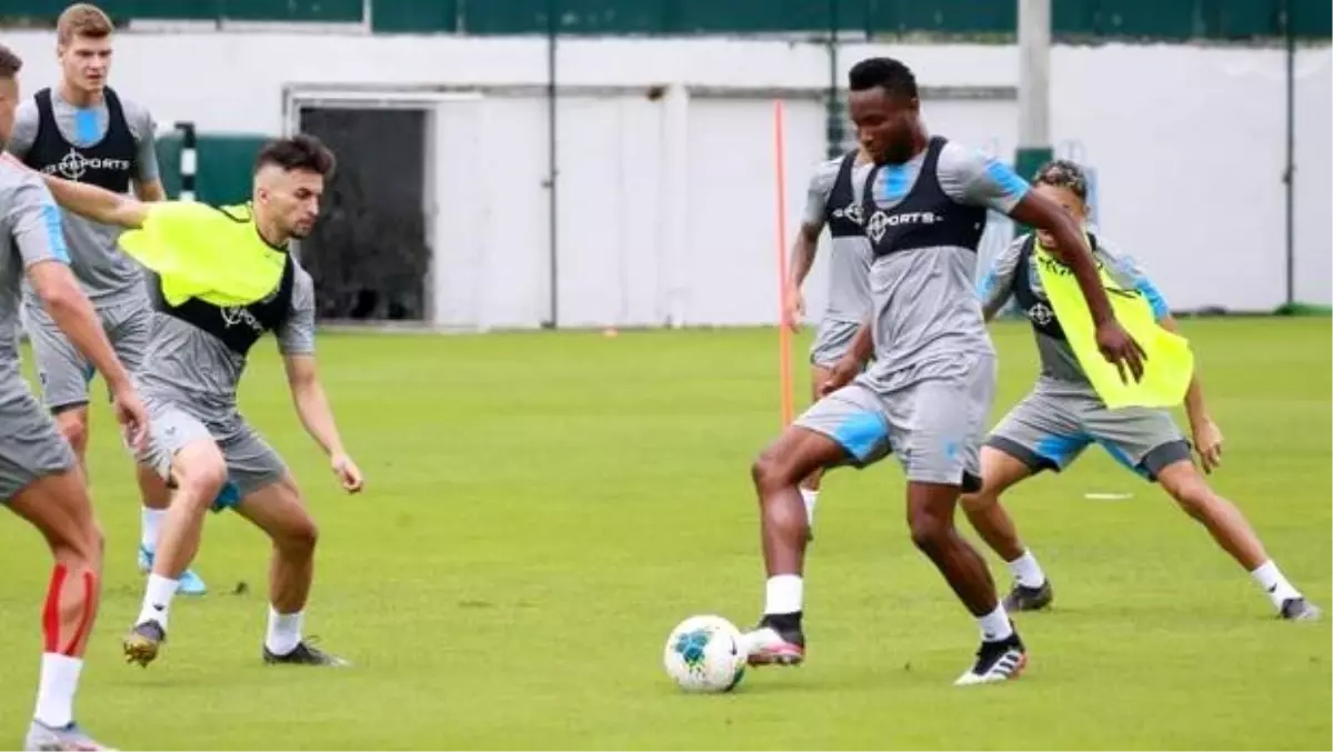 Trabzonspor, Prag\'a gitti! Obi Mikel ve Sörloth kafilede...