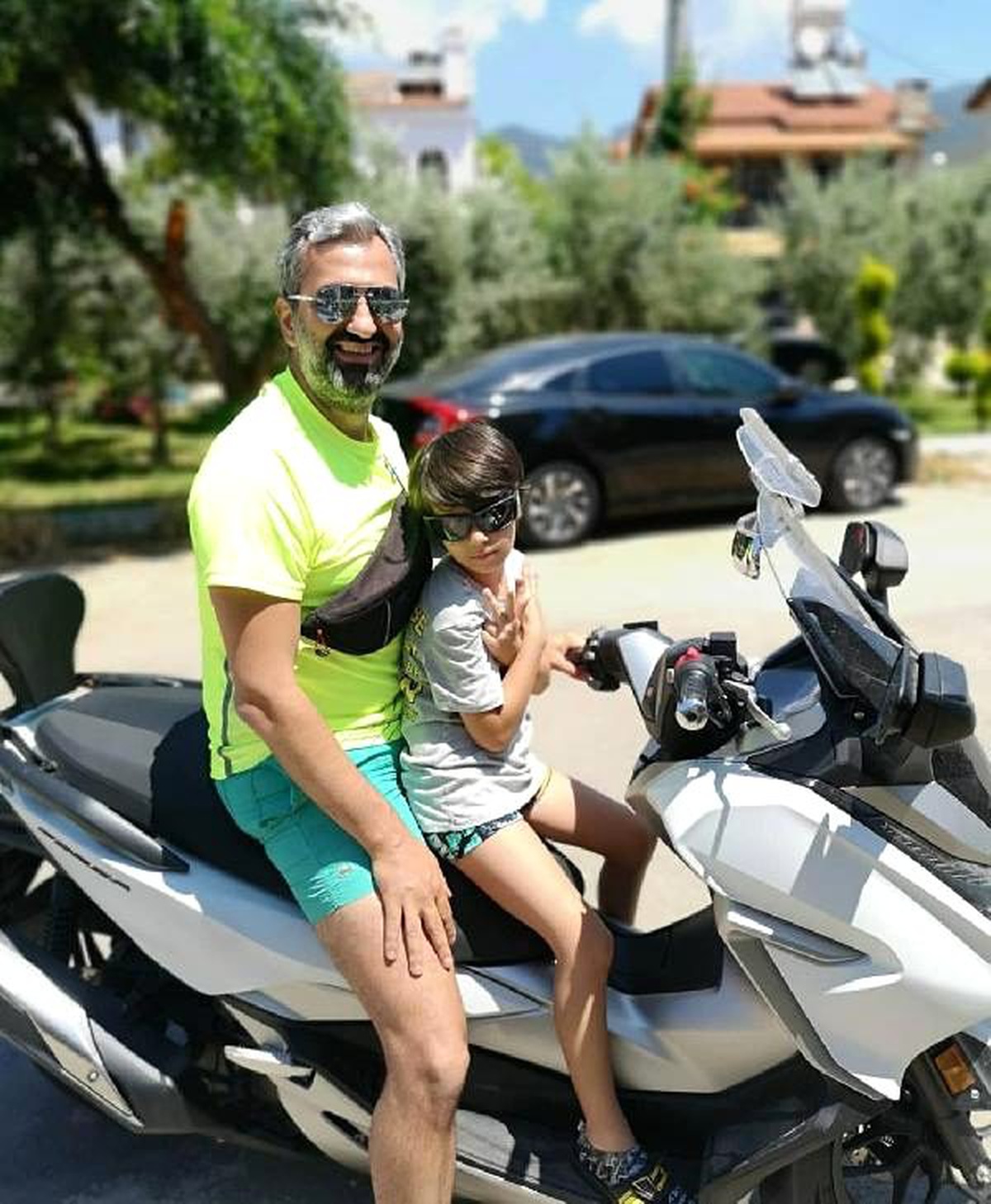 Uzman doktor, motosiklet kazasında ağır yaralandı