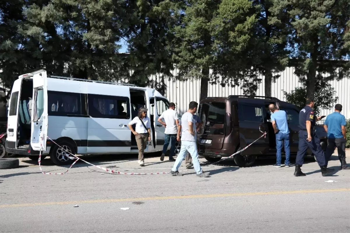 16 kişinin yaralandığı kazada minibüsün plakası ikiz çıktı