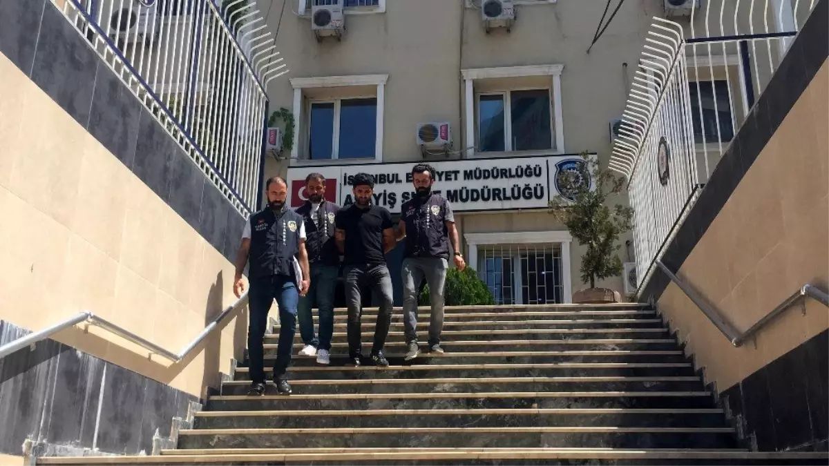 Başakşehir\'de bir esnaf, iş yerine hırsızlık yapmak için geldiğini iddia ettiği şahısı vurarak...