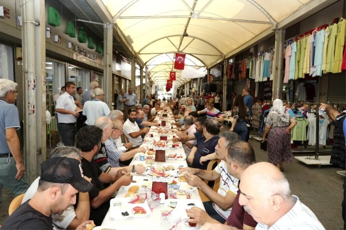 Başkan Atay esnaf buluşmalarını sürdürüyor