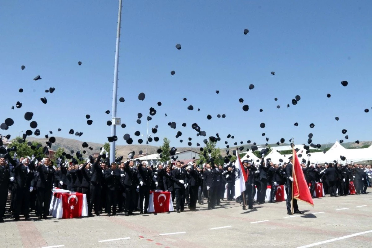 Bitlis POMEM\'de mezuniyet töreni