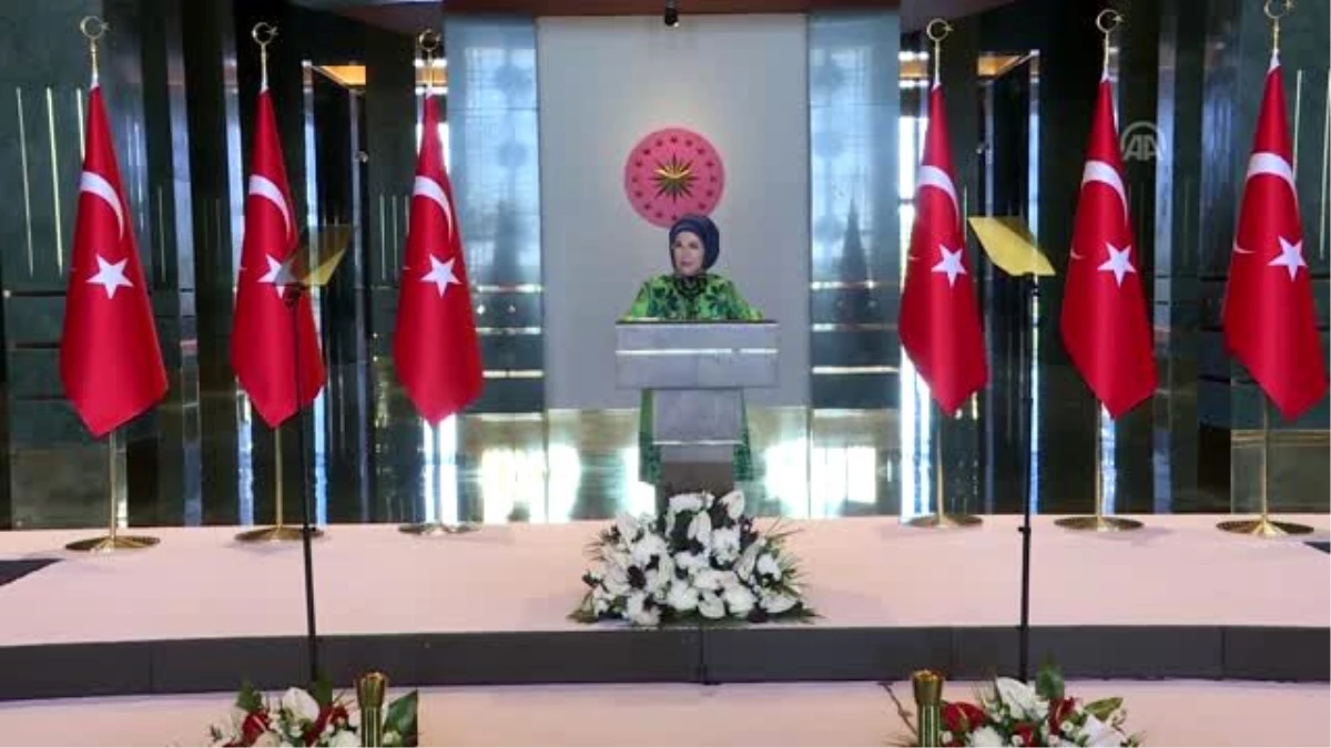 Emine Erdoğan, kadın büyükelçi ve büyükelçi eşleriyle buluştu (1)