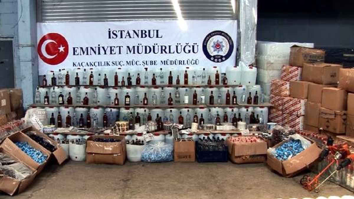(Geniş haber) İstanbul\'da sahte içki operasyonu