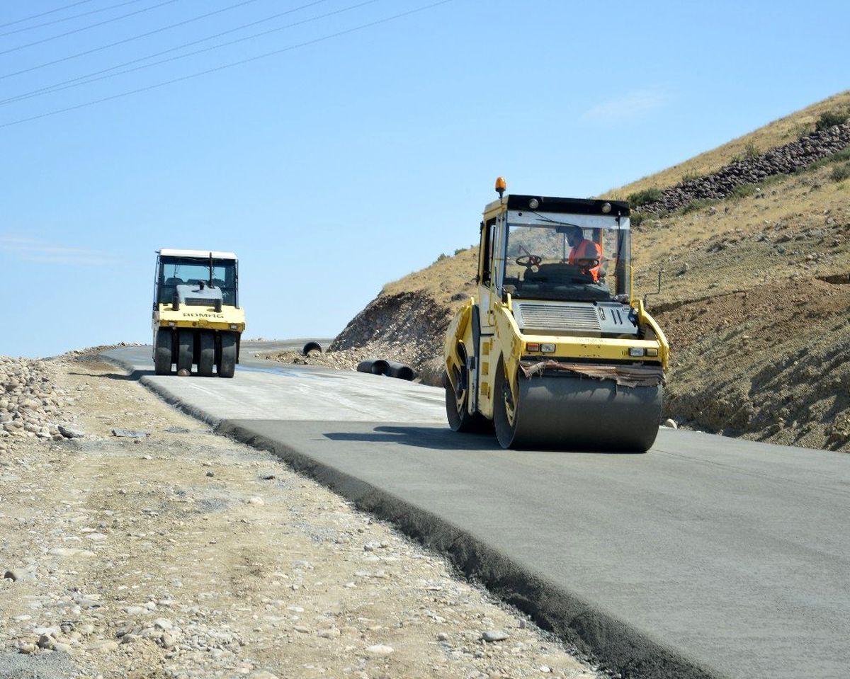 Iğdır\'da yol çalışmaları devam ediyor