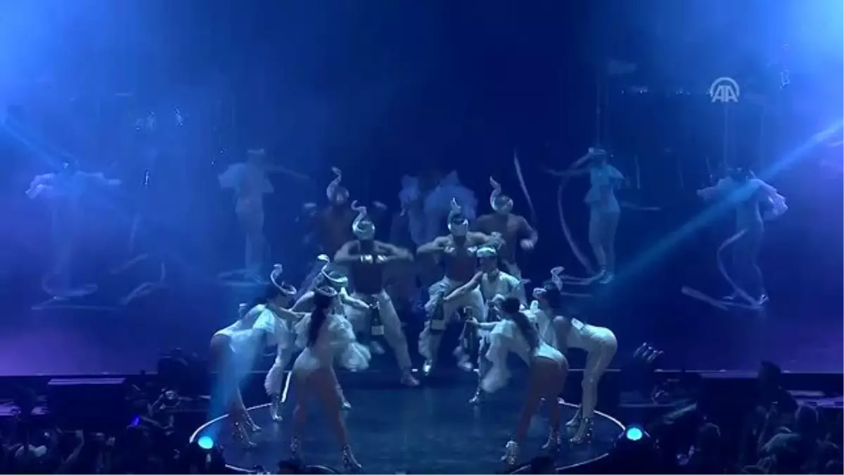 Jennifer Lopez Antalya\'da konser verdi